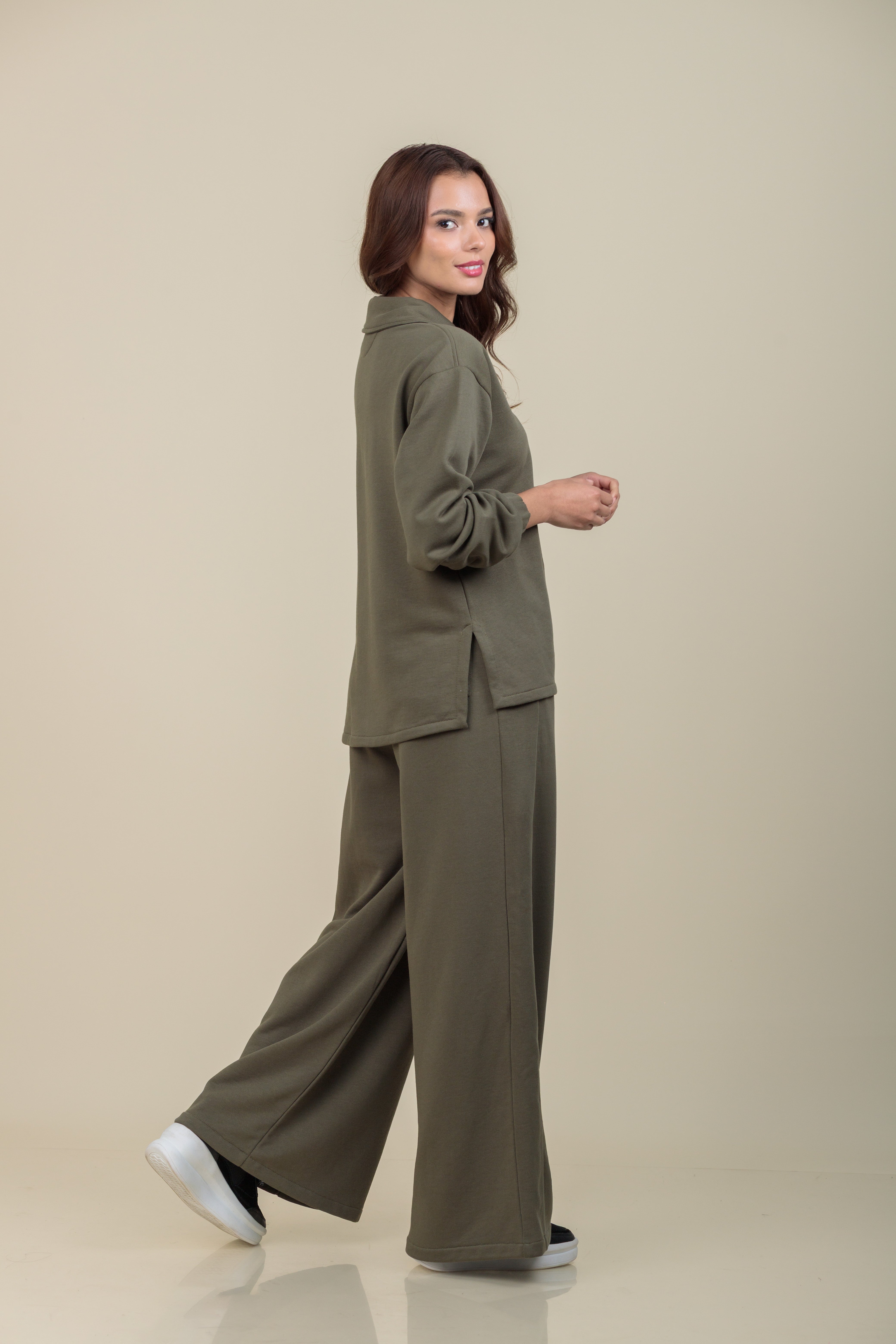 Polera camisera Aura verde musgo