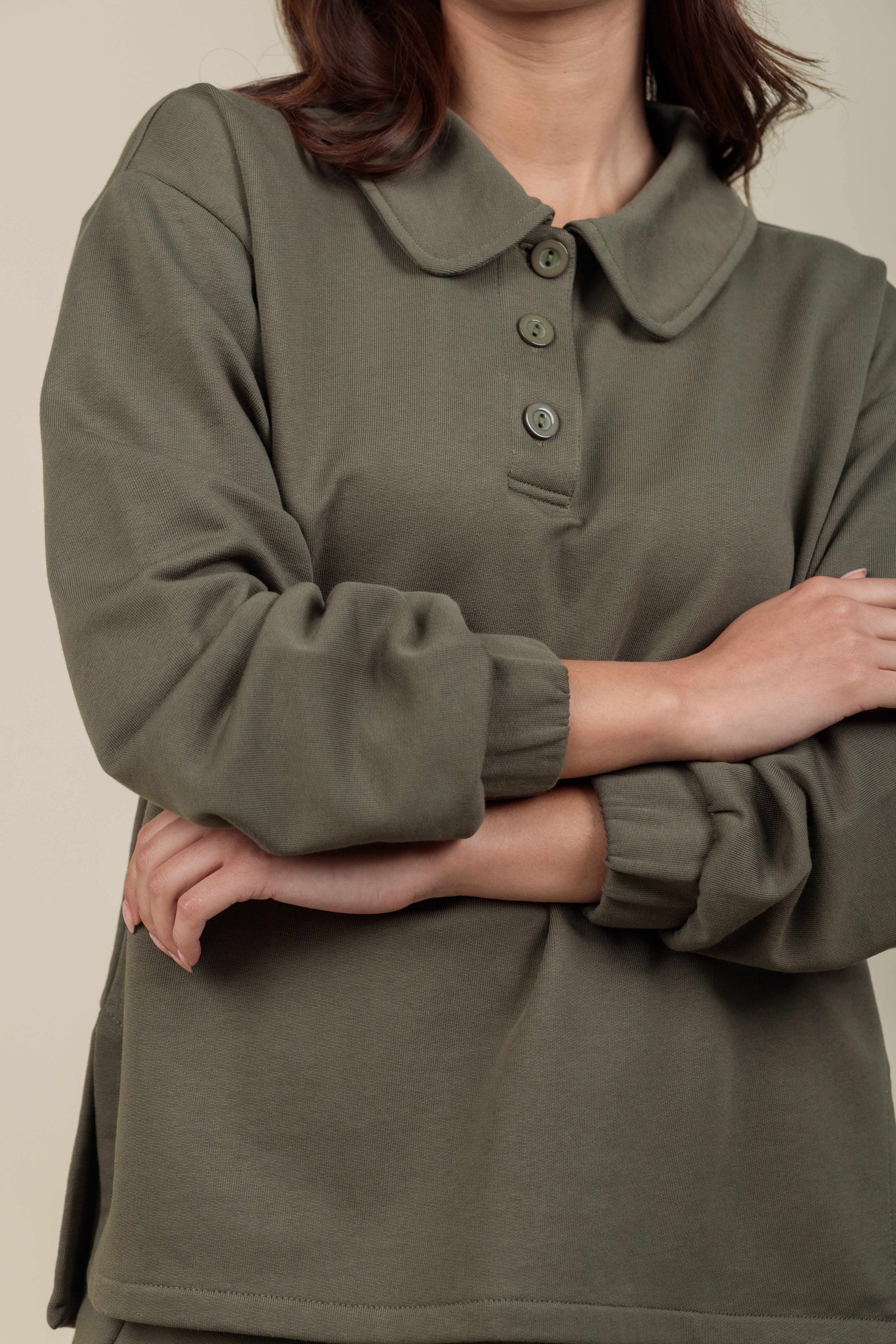 Polera camisera Aura verde musgo